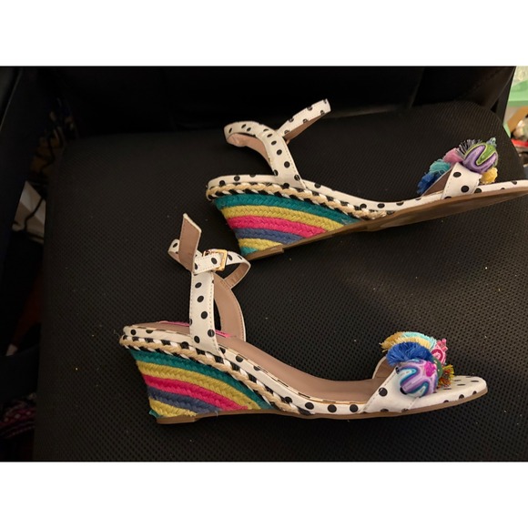 Betsey Johnson Koko wedge sandal in white multi with polka dots 10 - Picture 6 of 9